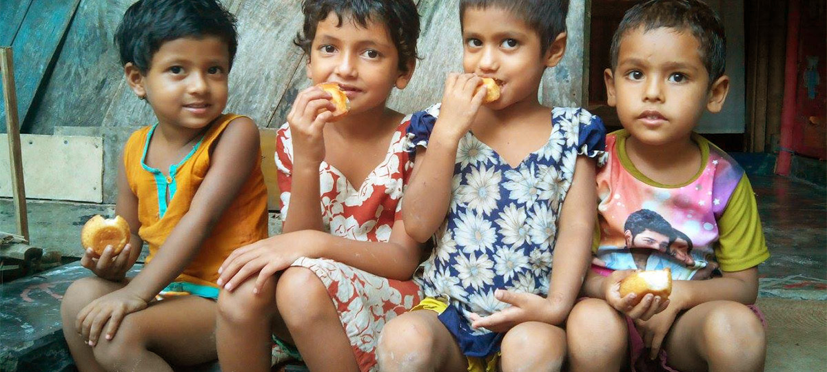 Kids Eating